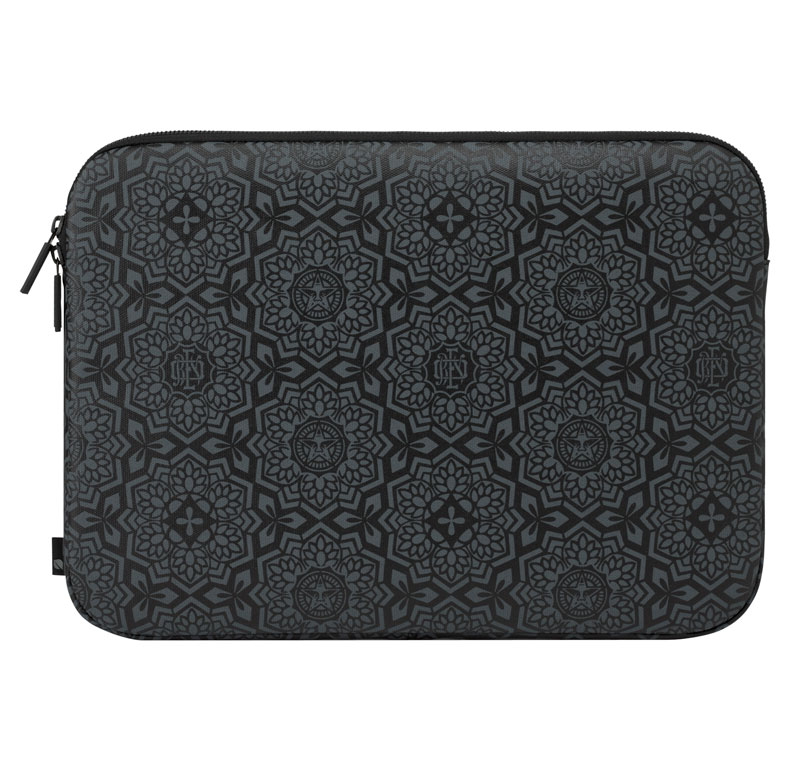 Incase 15" Shepard Fairey Canvas Sleeve