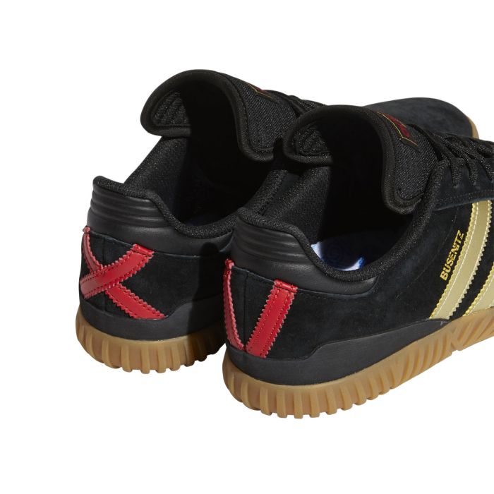 Busenitz indoor super top