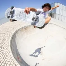 Seven Blanks LLC – new skate and apparel company from Zurich