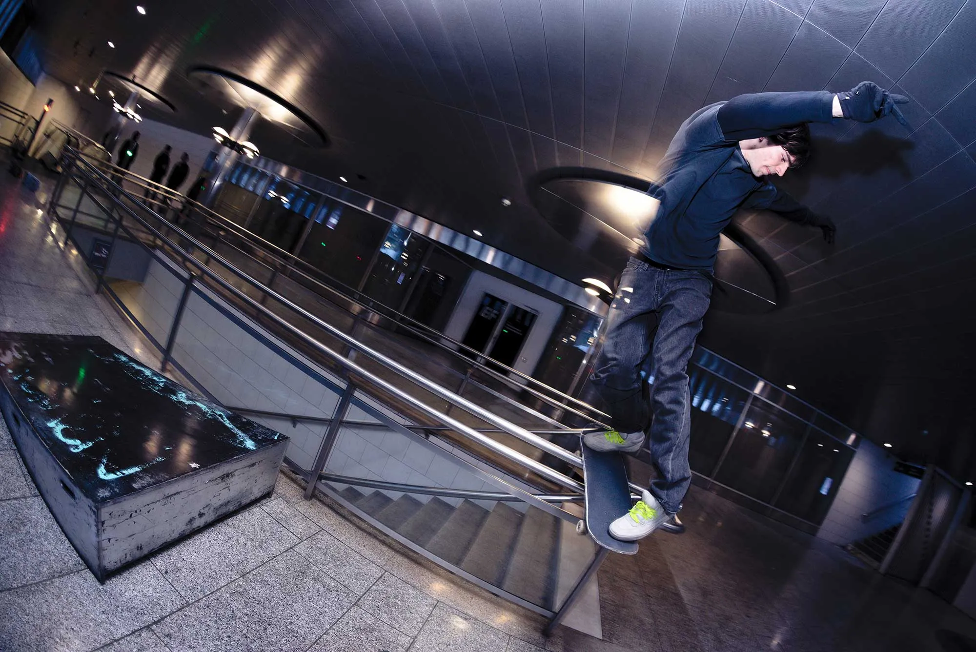 seven blanks llc noam lichtenstein back lip